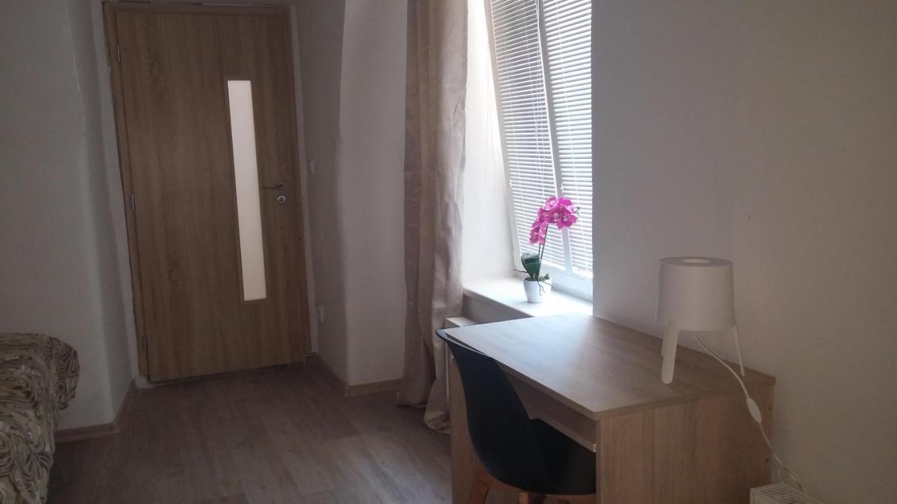 M&C Apartmans Aparthotel Olomouc Buitenkant foto