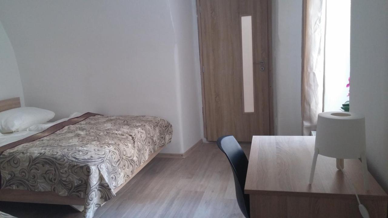 M&C Apartmans Aparthotel Olomouc Buitenkant foto